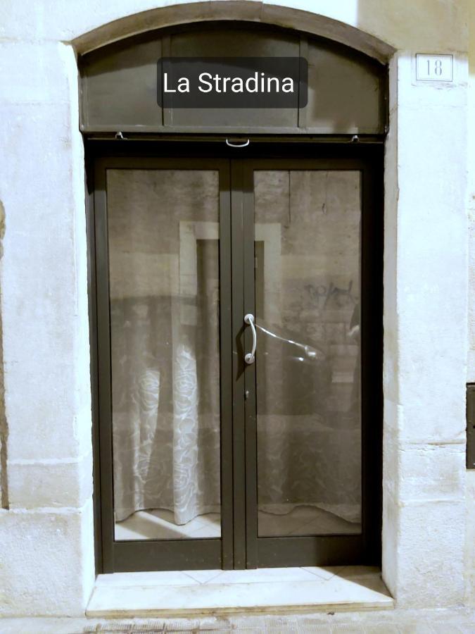 Bed and Breakfast La Stradina Trani Esterno foto